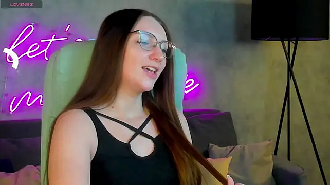 Alexa_Carte - take off my top