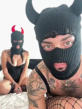 Masked_Desire69 - Facesitting senza mutande🔥