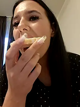 AlessiaMarais - show my boobies to my neightbours😈🔞😱