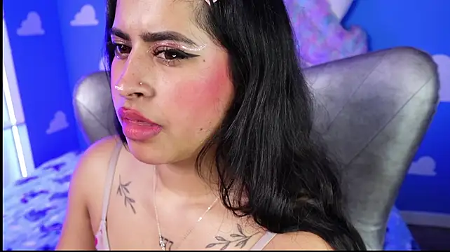 Miss___anya - ruin my make-up with too lots saliva