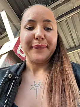 Beautydiamond - Pinch nipples hard in full McDonald