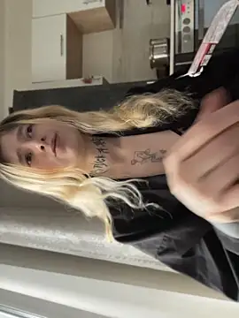 Aerin_Blackwood - Lets cum together!