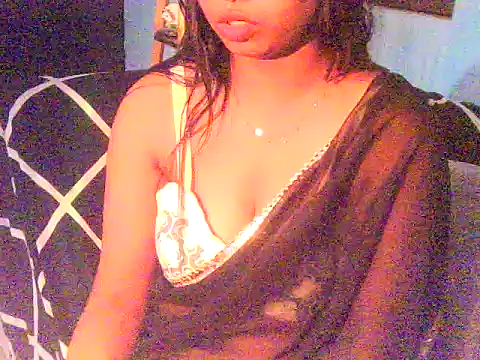Hot_Myra - Eyes show