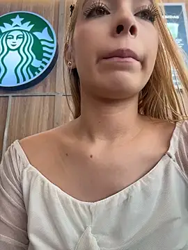 Isabella-gaviria - RIDING DOING SQUATS🔥 + CUM ON THE COCK