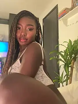 Alissradiante1 - Tits out + bounce boobs on your face