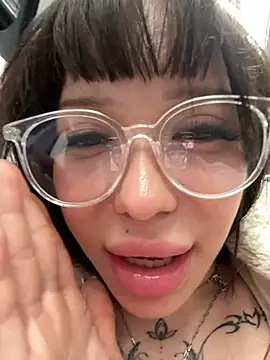 Babydolll - MASSAGE PUSSY IN SHOPMALL👜