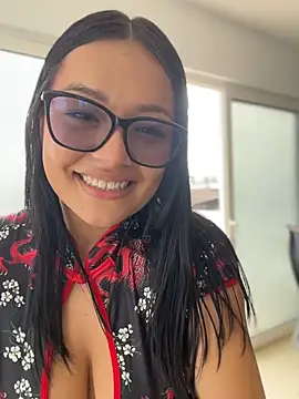 Lola_sweeet18 - put 2 finger inside pussy 💦