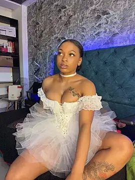Melany_Williams - NAKED SHOW AND OIL IN YOUR BODY