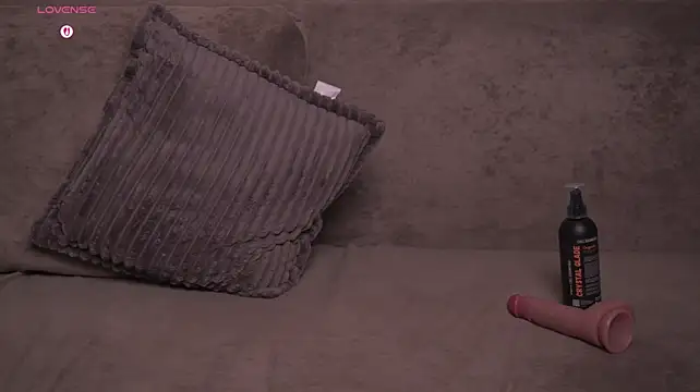 Kiracelestialll - Long eye contact