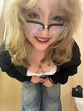 RonnieKiss - two dildos in the pussy