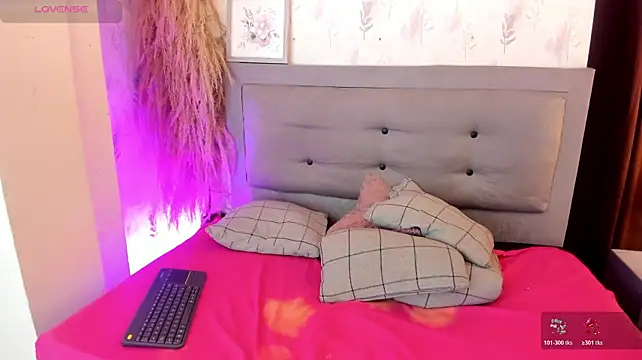 Miahills__ - Spread legs+ rub pussy +contol lush 2mn