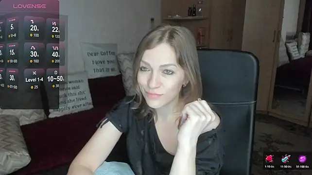 Tiffany_Bates - Flash tits