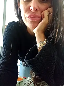AmandaArt - Nuda ora + whatsapp LT