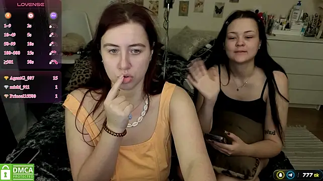 BettyandRich_ - Hot kiss