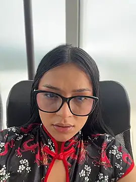 Lola_sweeet18 - put 2 finger inside pussy 💦