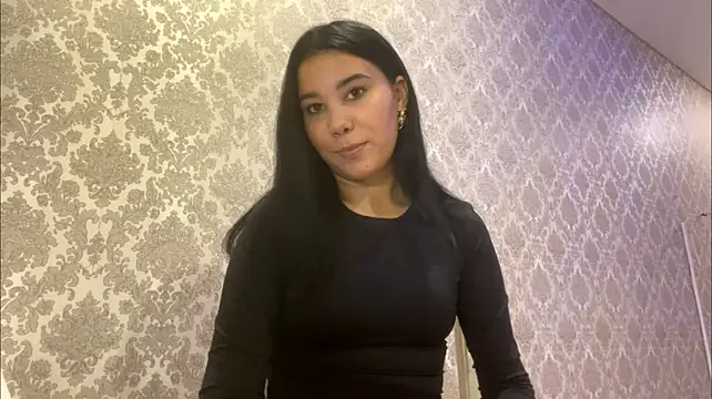 Nolli_Heily - tease with boobs