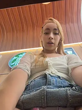 Isabella-gaviria - RIDING DOING SQUATS🔥 + CUM ON THE COCK