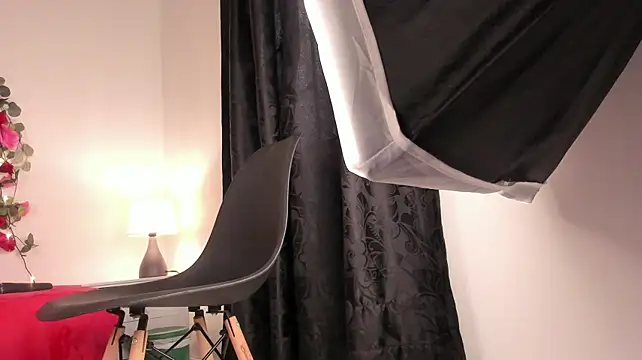 Lyanna_difran - oil on ass + 4 hard spanks