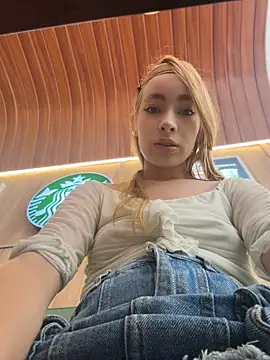 Isabella-gaviria - RIDING DOING SQUATS🔥 + CUM ON THE COCK