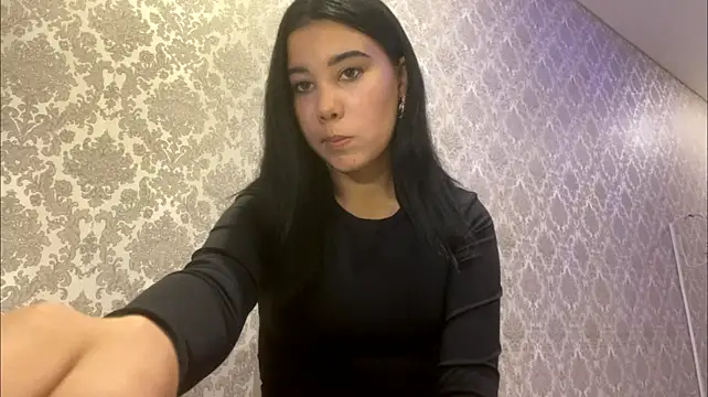 Nolli_Heily - tease with boobs