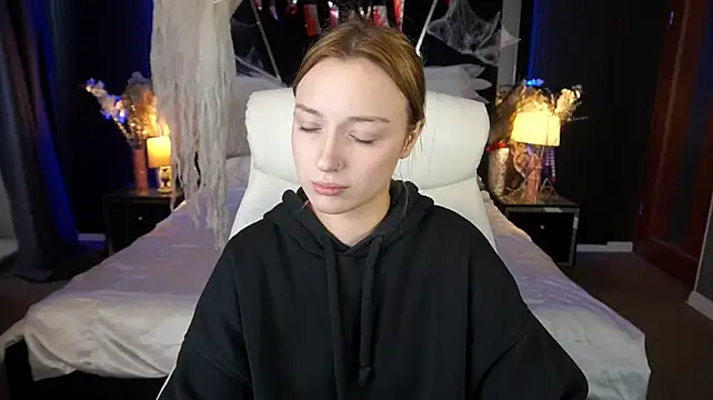 LizzaMoonn - tease u