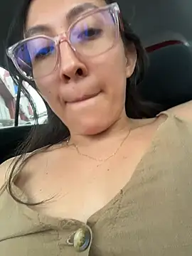 Paula_p07 - Finger pussy in doggy