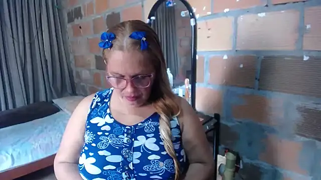 MOTHER_AND_SON09 - tetas y masturbacion y esquir+4 videos