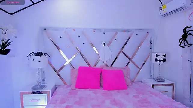 Emma___wockll - 😈Open My Legs🔥Lick My Pussy,Love😏