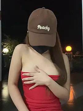 My_Melodyy - Make me pussy cum in public garden 🪴 😈