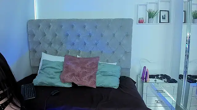 MaraStelle - Plug Anal inside me