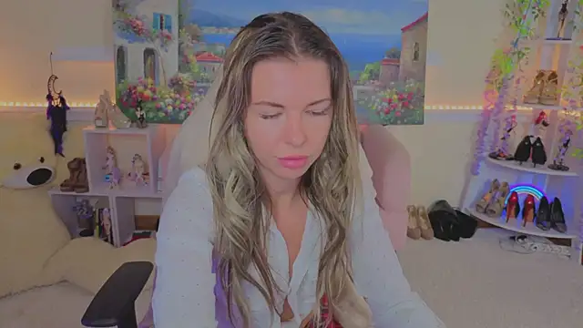 Real_Tini - open pussy