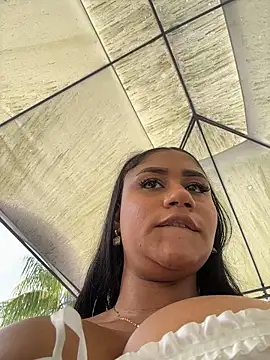 NayTorres - PLUG IN MY BIG ASS 🍑