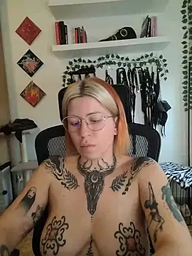 Divine_eve - blowjob on big realistic dildo