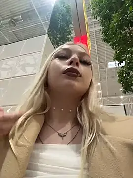 AngelinaTous - I'll show my ass+spank you 5 times🍑