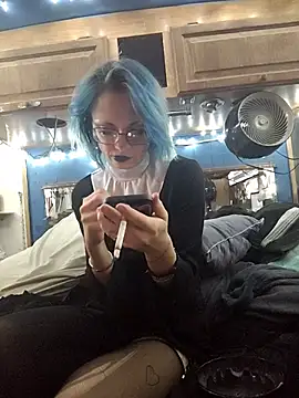 LunikaCorpse666 - lvl 2: top 3 gets 3 pics of choice