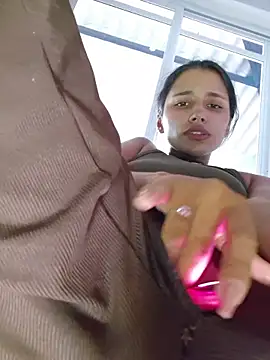 Lorena_Mcfly - Domi ON MY CLIT x5min + plug anal 🌸