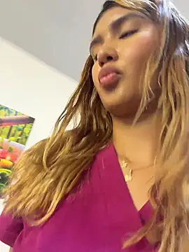 Kinky-Spa - INTENSE FINGERING CLIENT PUSSY