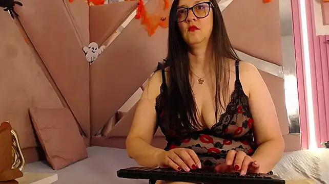 Lyrasweet - Show feet