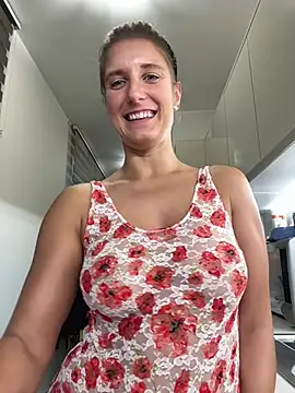 Jennifer11772 - Make me happy+ videos for you