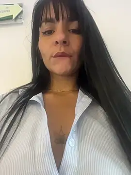 LuxeBrunetteXXX - PLAY PUSSY CLOSE UP AT CLEAN WORK😈🔥