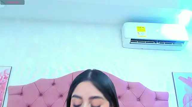 ThyaraJhons - fuck my pussy in doggy style🍆😈