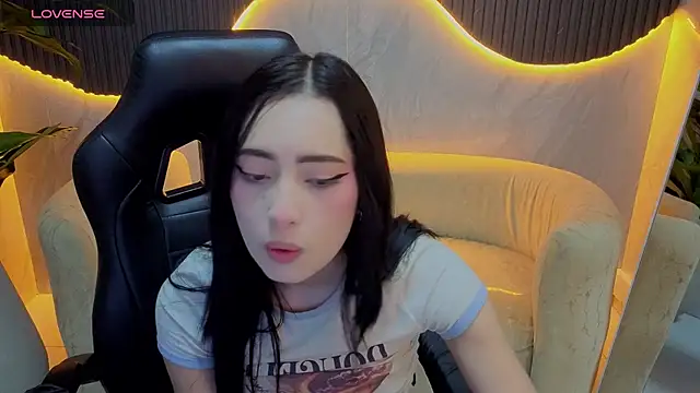 Skyhoney_tp - flash tits