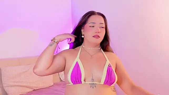Hannah_pradaa - oil in ass