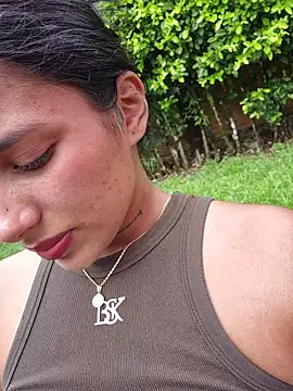 Lorena_Mcfly - Domi ON MY CLIT x5min + plug anal 🌸
