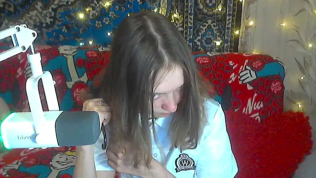 Babychloeshow - Strip to sexy lin for 5 min! 🎒⏱️