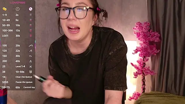 SpicyRuby - show naked tits