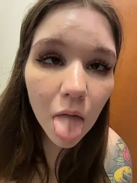 PumaShyXD - NAKED IN CAFE’S RESTROOM