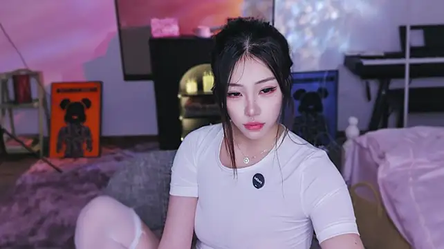Serendipity-01 - 在胸上撒水水