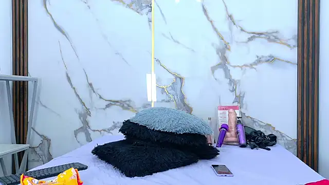 KarlaSmith__ - oil in my ass