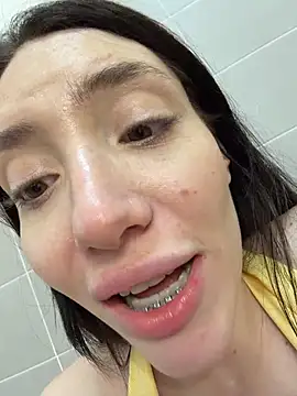BallerinaCappuccino_ - slaps wet pussy public